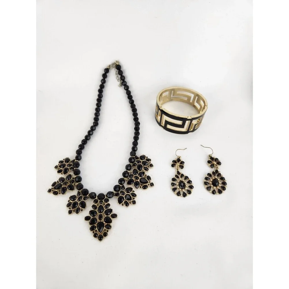 Gold‎ Tone Black Floral Beaded Statement Necklace Clasp Bracelet Earrings